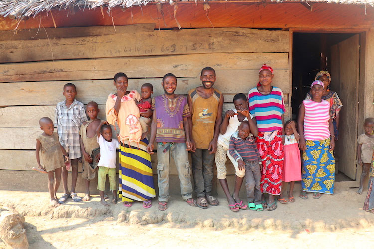 Picture of citizens of Mpembe, Cameroon