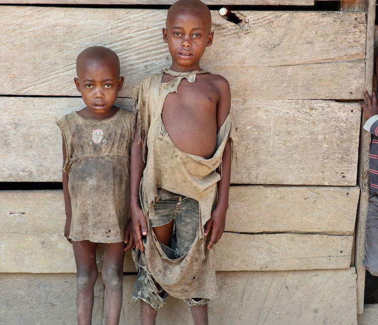 Picture of impoverished boys in Mpembe, Cameroon