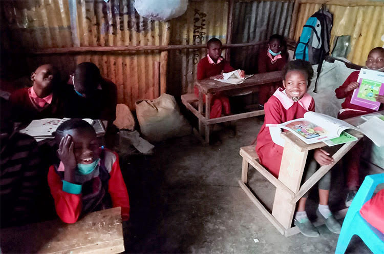 Picture of students in Kenya learning